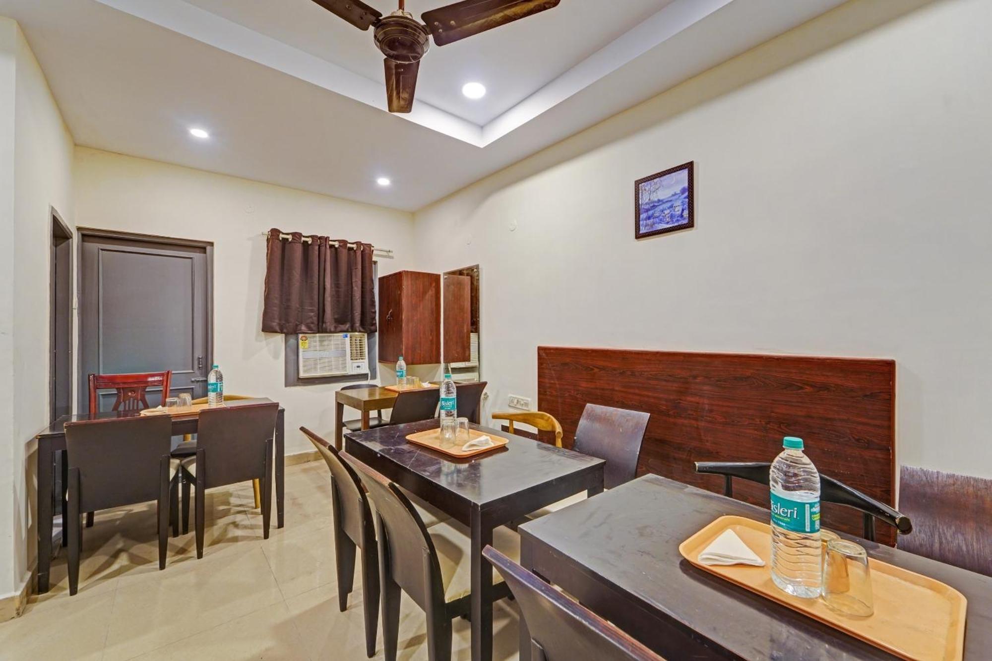 Super Townhouse G Silver Hotels Mount Road Chennai Extérieur photo