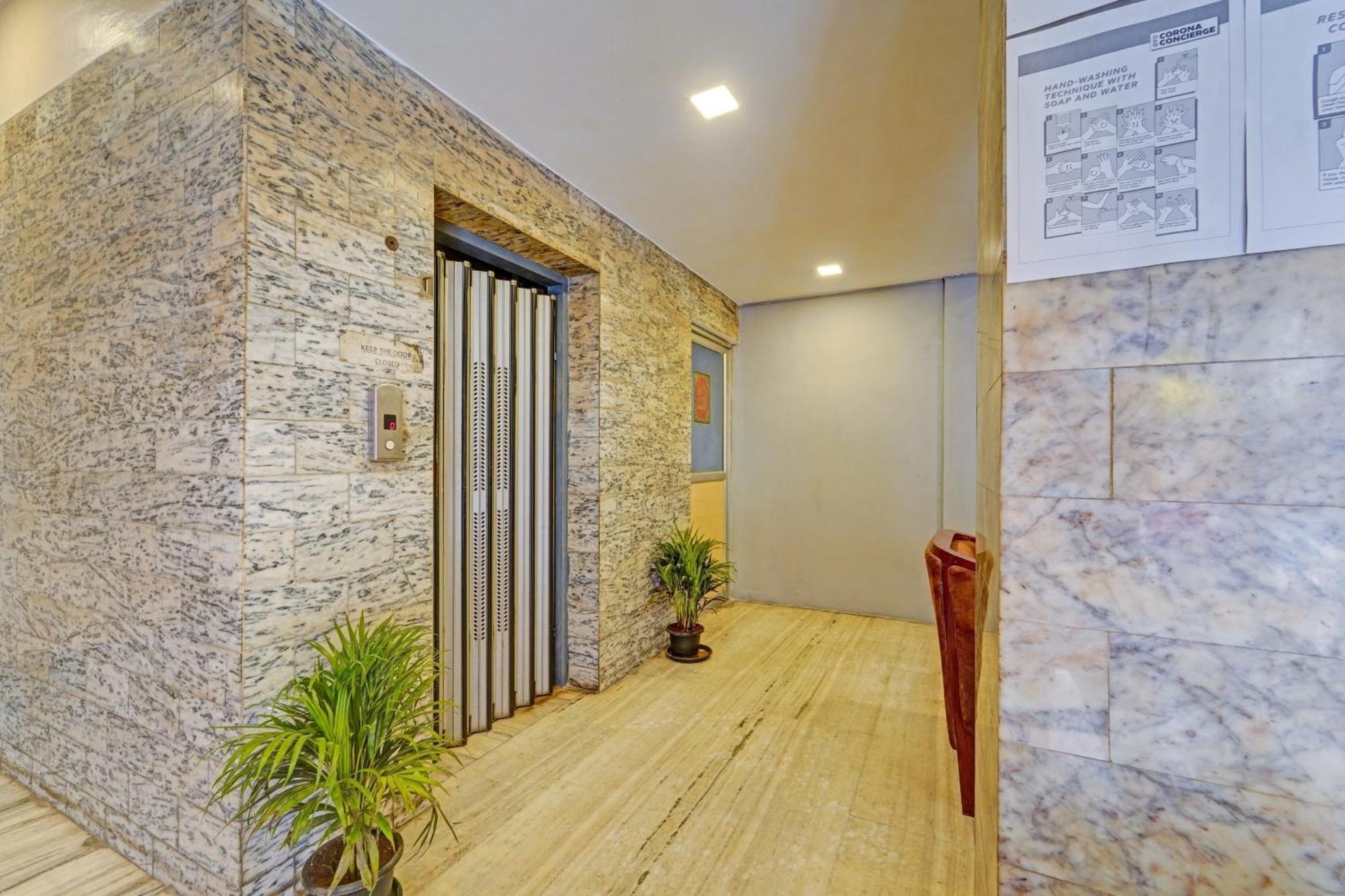 Super Townhouse G Silver Hotels Mount Road Chennai Extérieur photo
