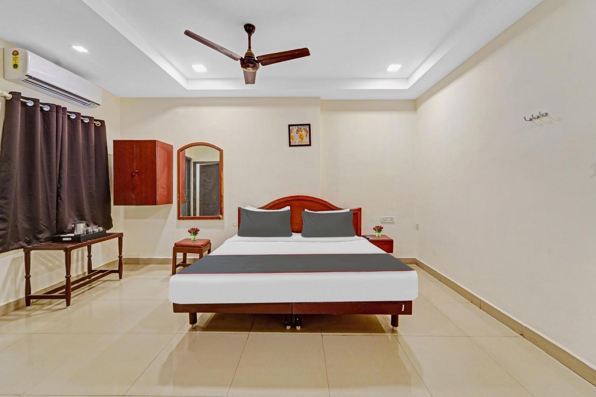 Super Townhouse G Silver Hotels Mount Road Chennai Extérieur photo