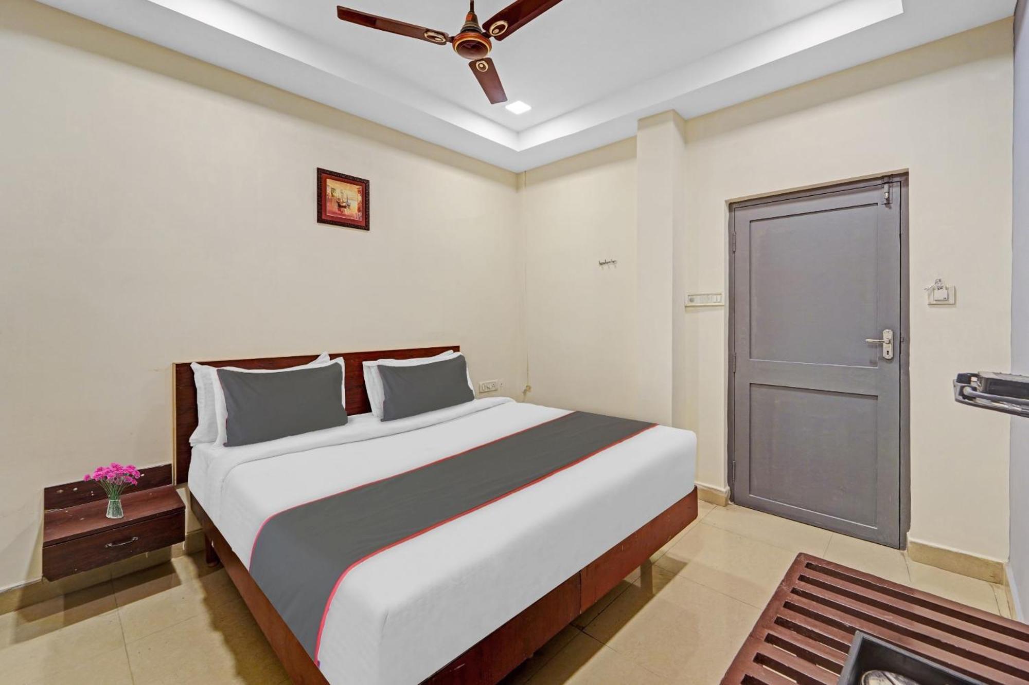 Super Townhouse G Silver Hotels Mount Road Chennai Extérieur photo