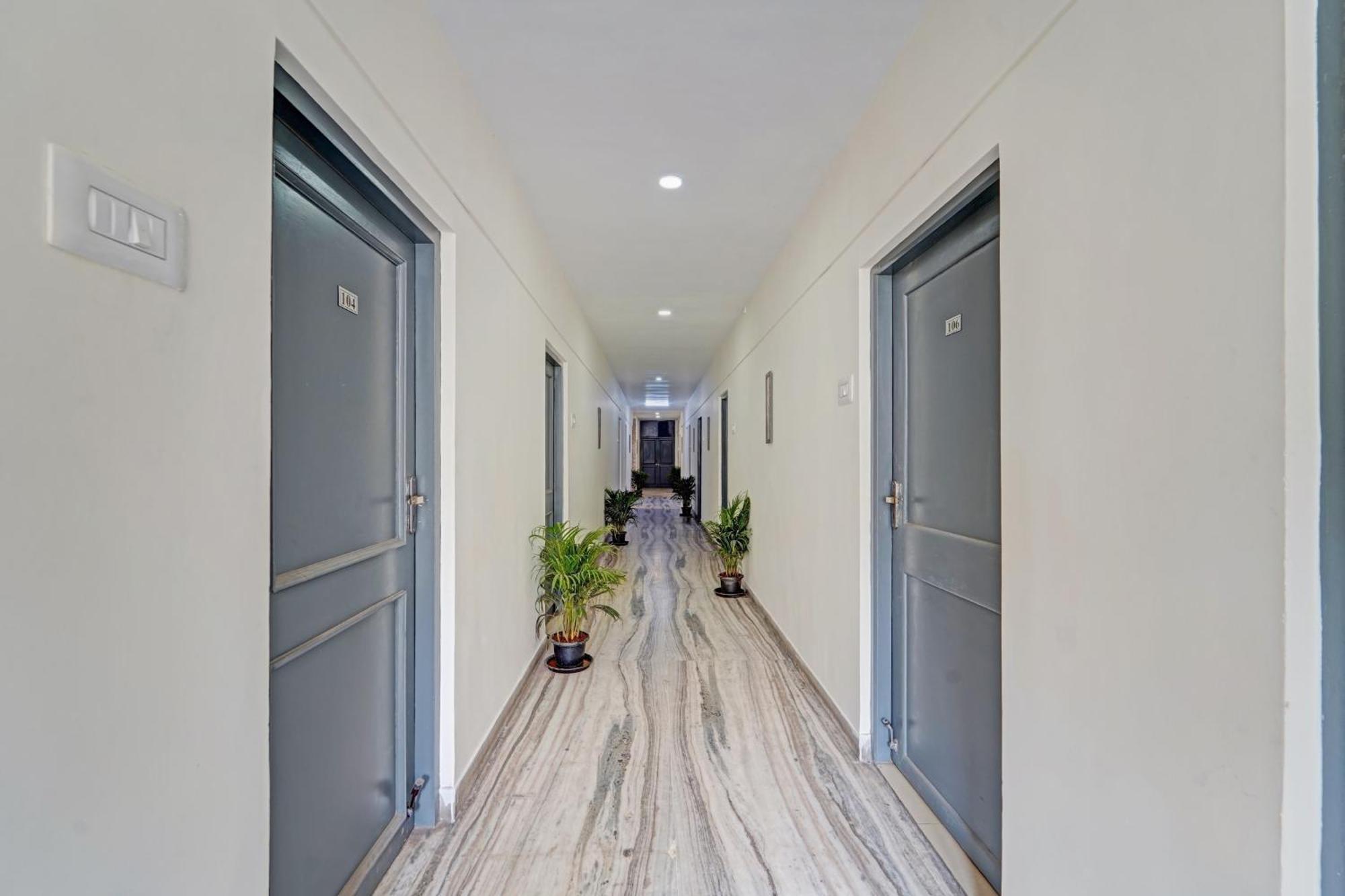Super Townhouse G Silver Hotels Mount Road Chennai Extérieur photo