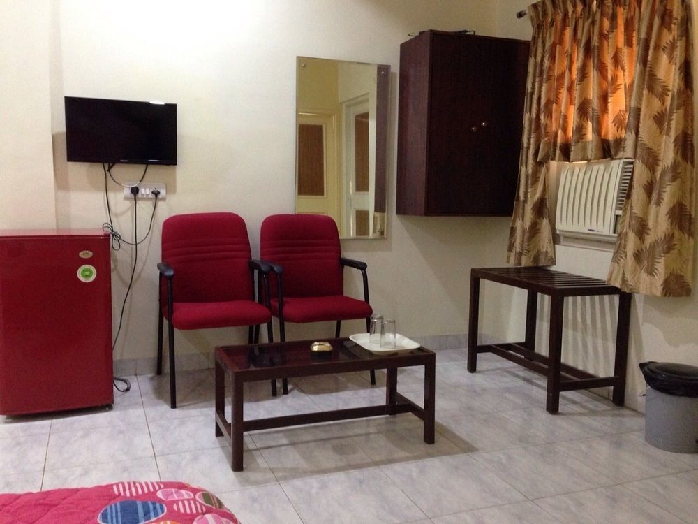 Super Townhouse G Silver Hotels Mount Road Chennai Extérieur photo